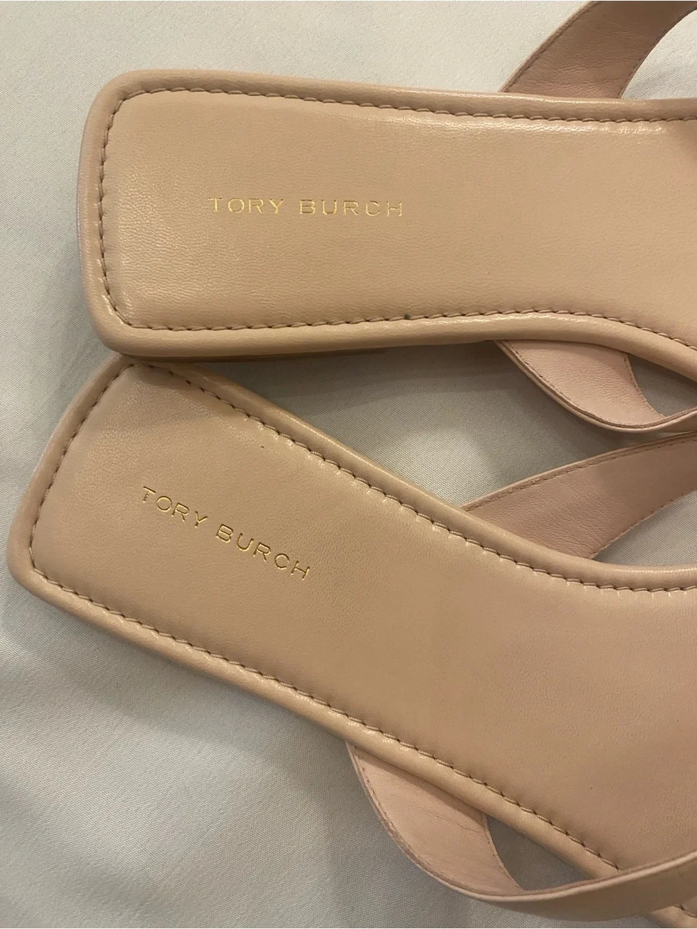 Women’s Tory Burch Beige Pink Nude Leather Flip Flop Thong Sandals NEW size 11